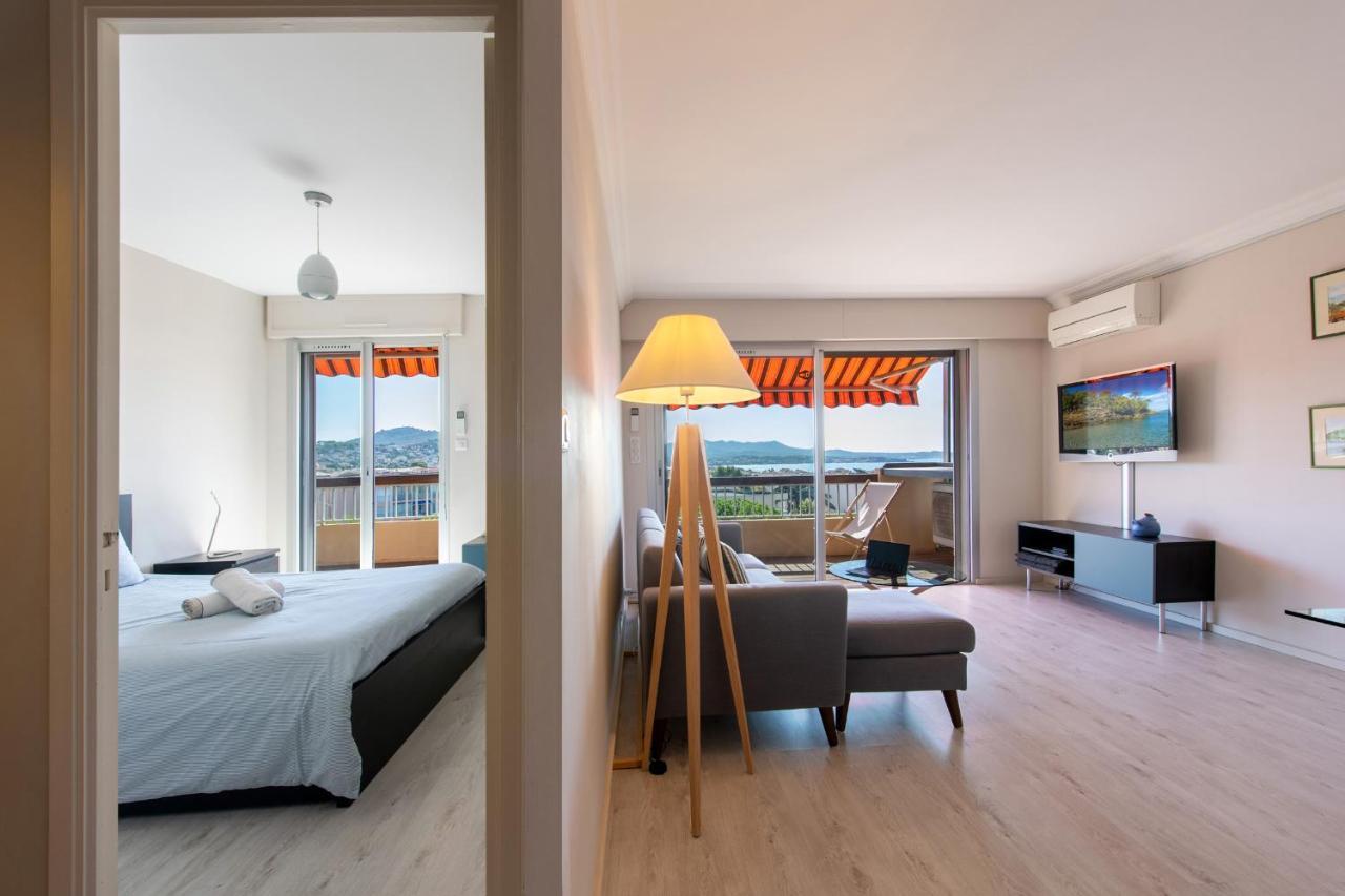 Le Cadet - Vue Panoramique Ville Et Baie De Sanary Sur Mer, Parking & Terrasse - 2 A 4 Pers 外观 照片