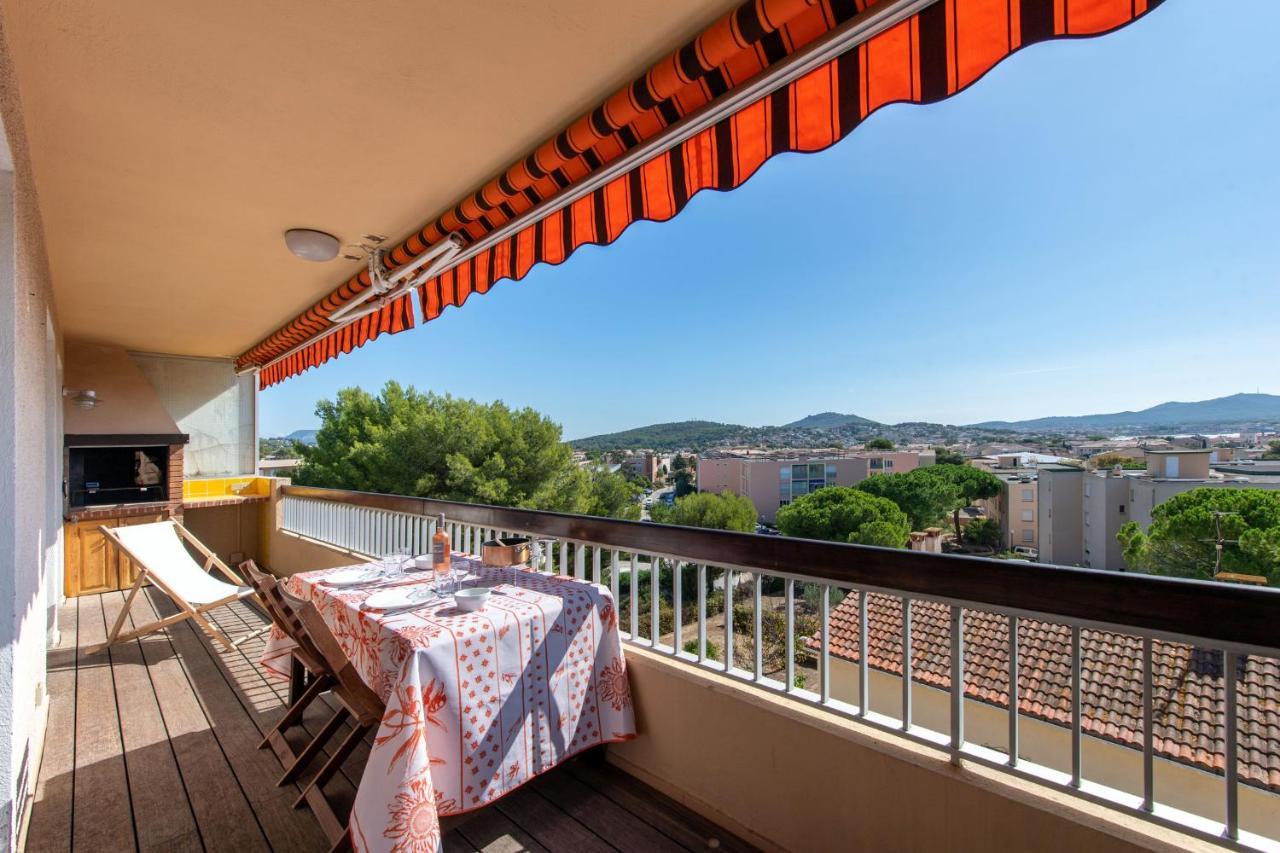Le Cadet - Vue Panoramique Ville Et Baie De Sanary Sur Mer, Parking & Terrasse - 2 A 4 Pers 外观 照片