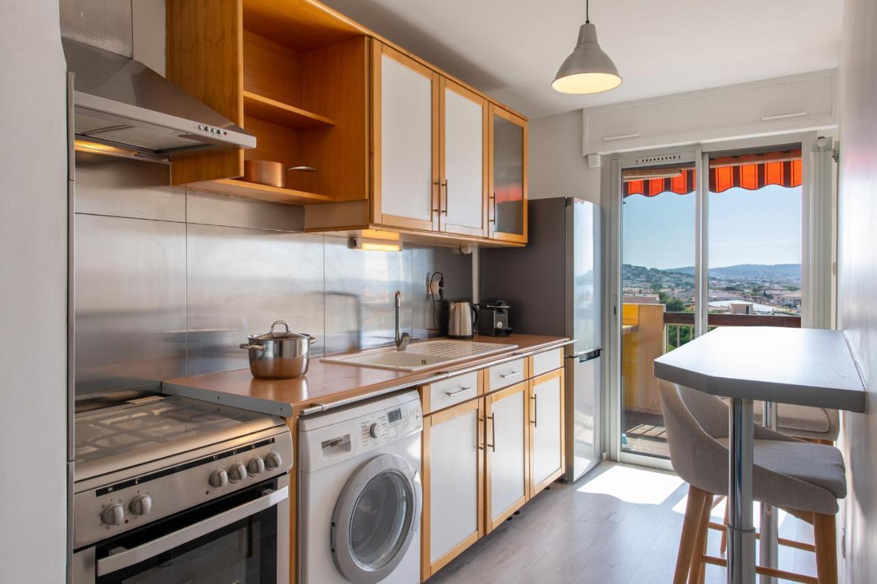 Le Cadet - Vue Panoramique Ville Et Baie De Sanary Sur Mer, Parking & Terrasse - 2 A 4 Pers 外观 照片